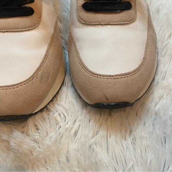 Banana Republic Leather Essential Sneaker - Picture 4 of 6